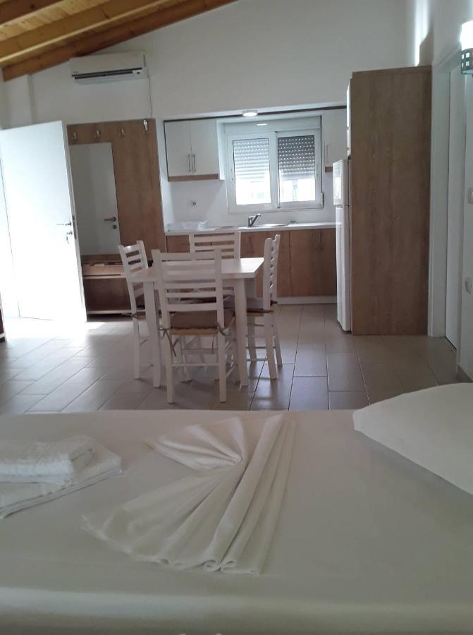 Caldera Vista Apartaments Sarande Ngoại thất bức ảnh